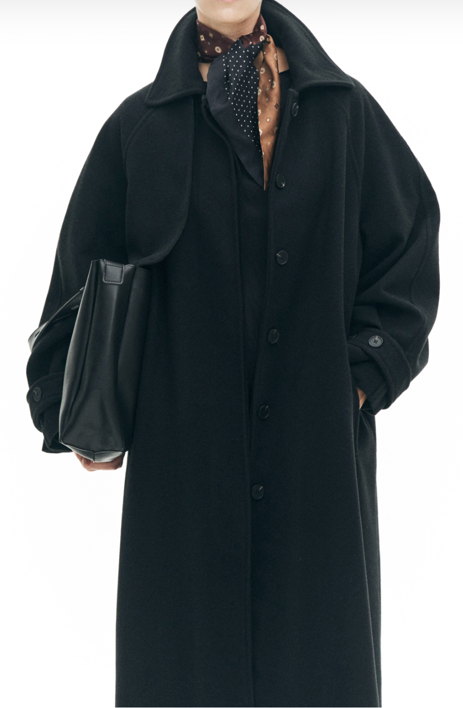 Cappotto lungo oversize con colletto strutturato