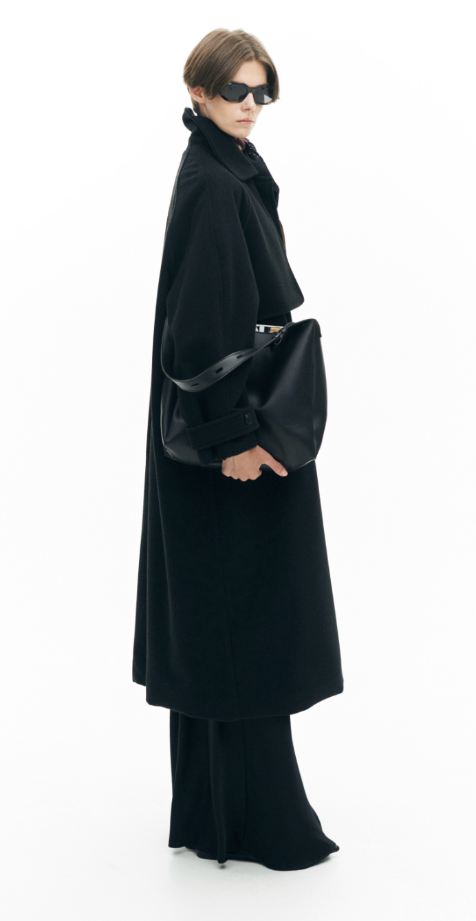 Cappotto lungo oversize con colletto strutturato
