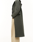 Cappotto lungo a righe con taglio oversize