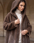 Cappotto oversize con cappuccio