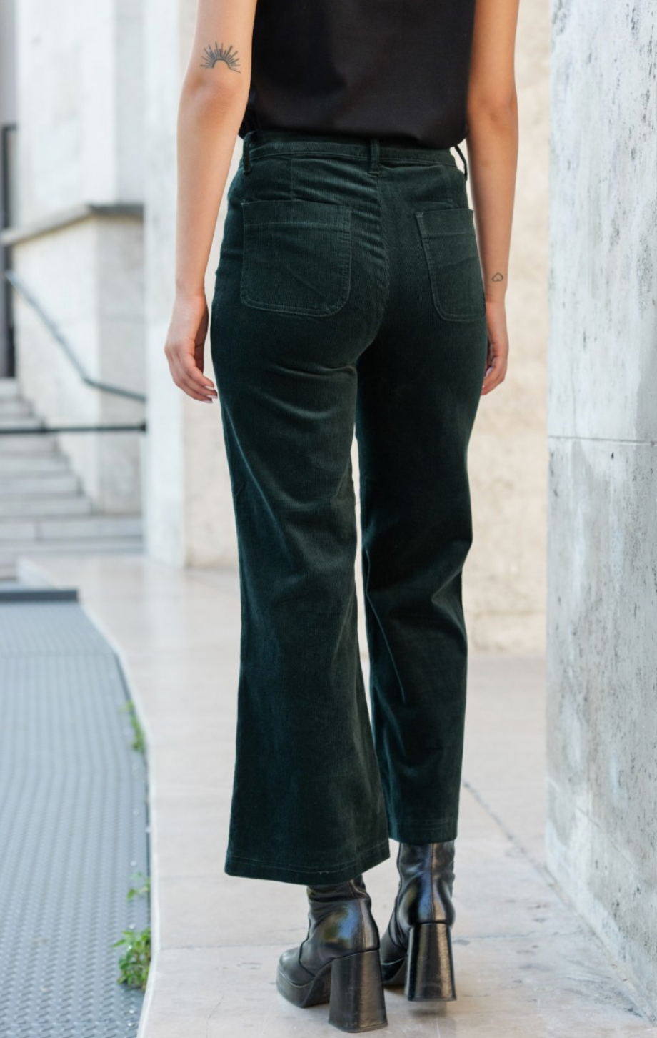 Pantaloni a vita alta in velluto