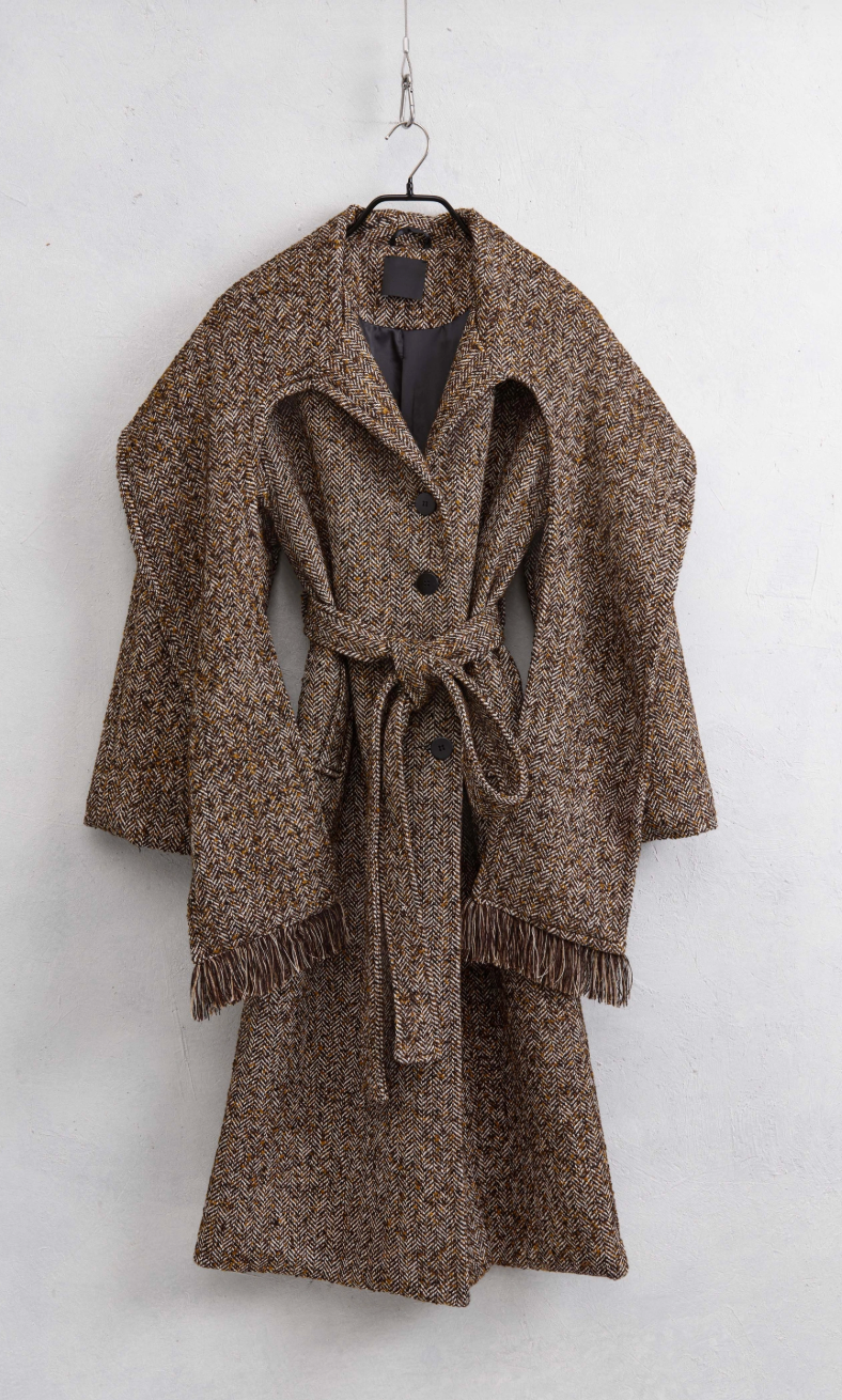 Cappotto in tweed con cintura