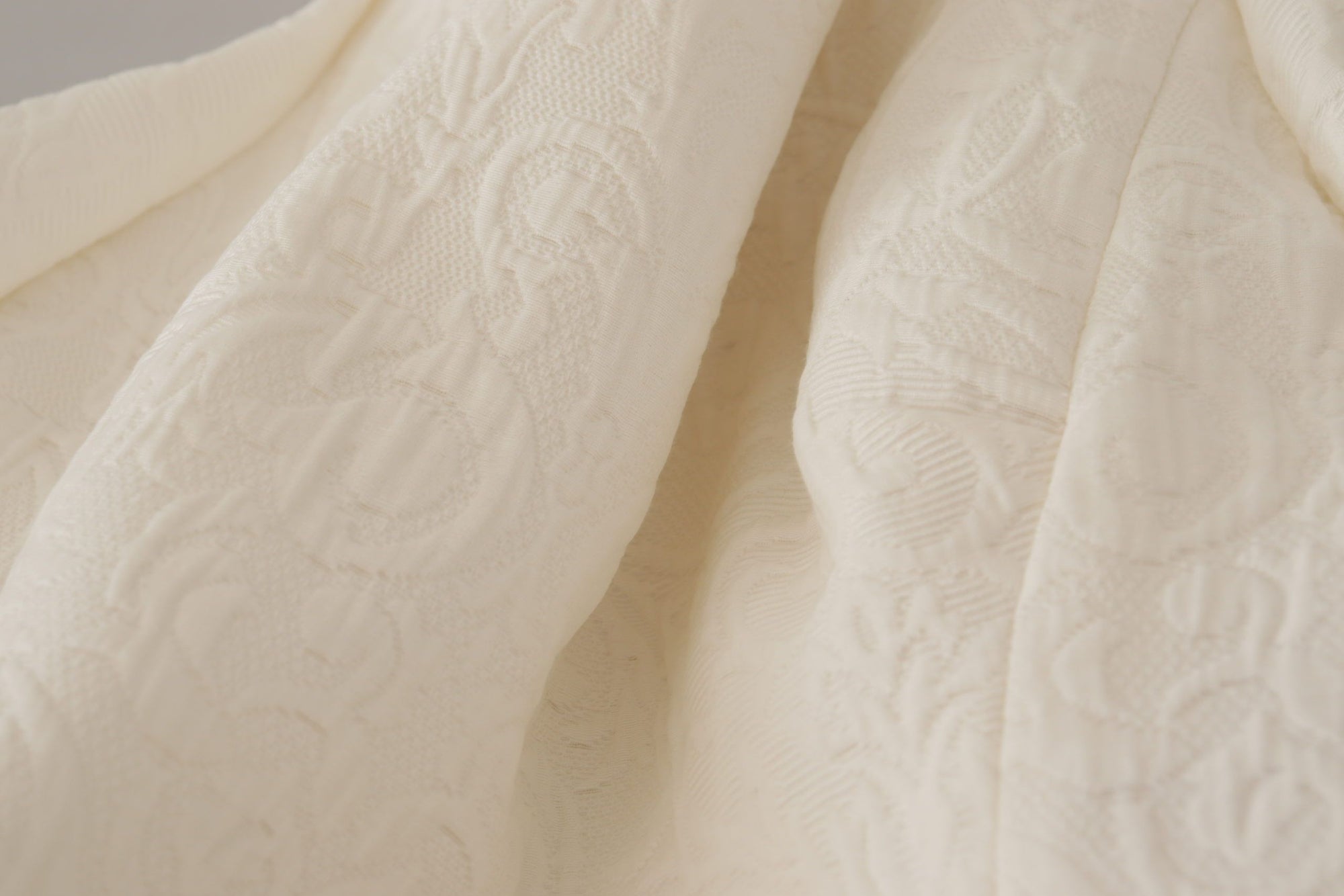 Dolce &amp; Gabbana White Jaquard Midi Floral Sheath Brocade Dress