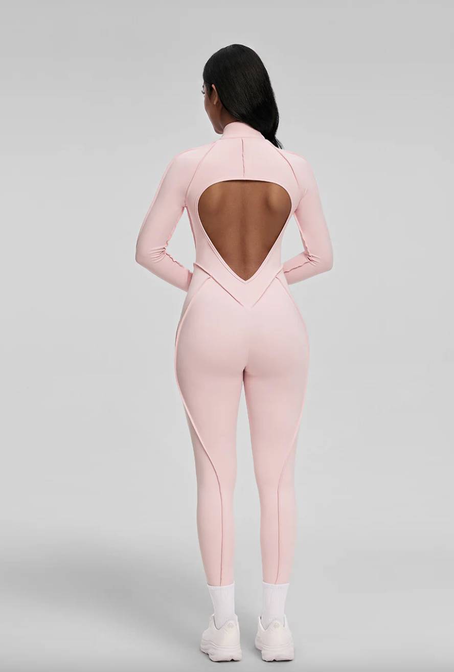 Tuta intera sportiva fashion donna Fijame limited edition, outfit athleisure con schiena scoperta
